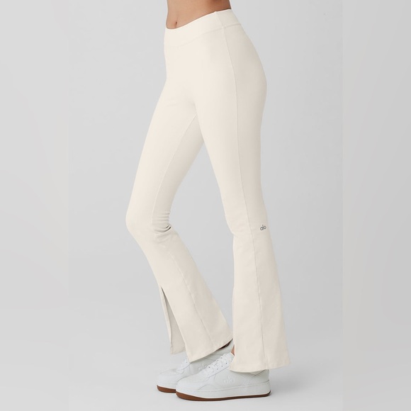 Alo Airbrush High-Waist Flutter Leggings Ivory S NWT - Picture 3 of 6